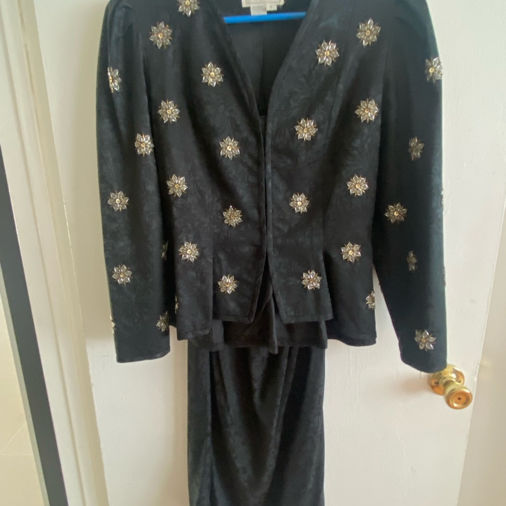 Black silk skirt set